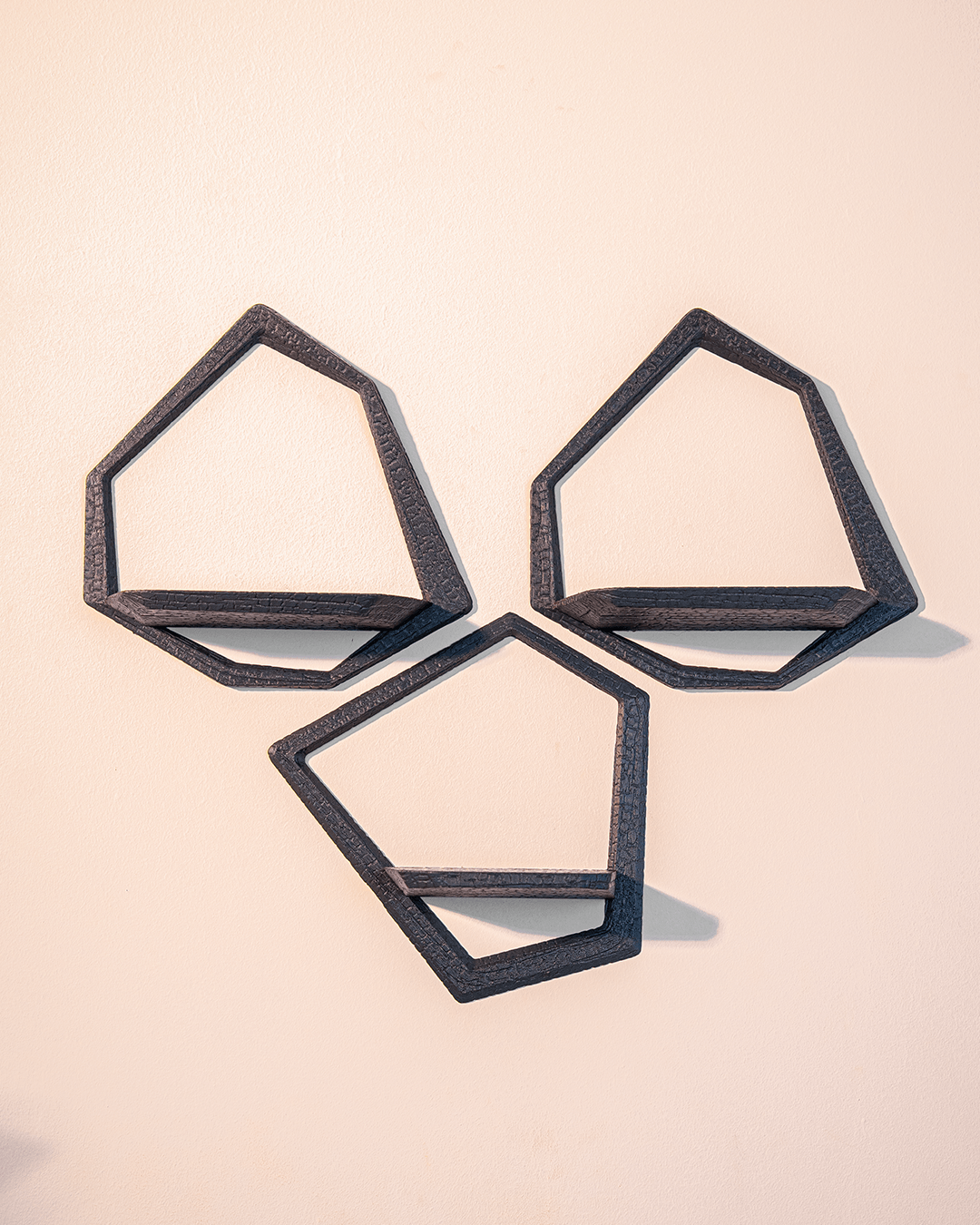 Set di 3 Mensole Esagonali da Parete – Design Moderno Stampato in 3D