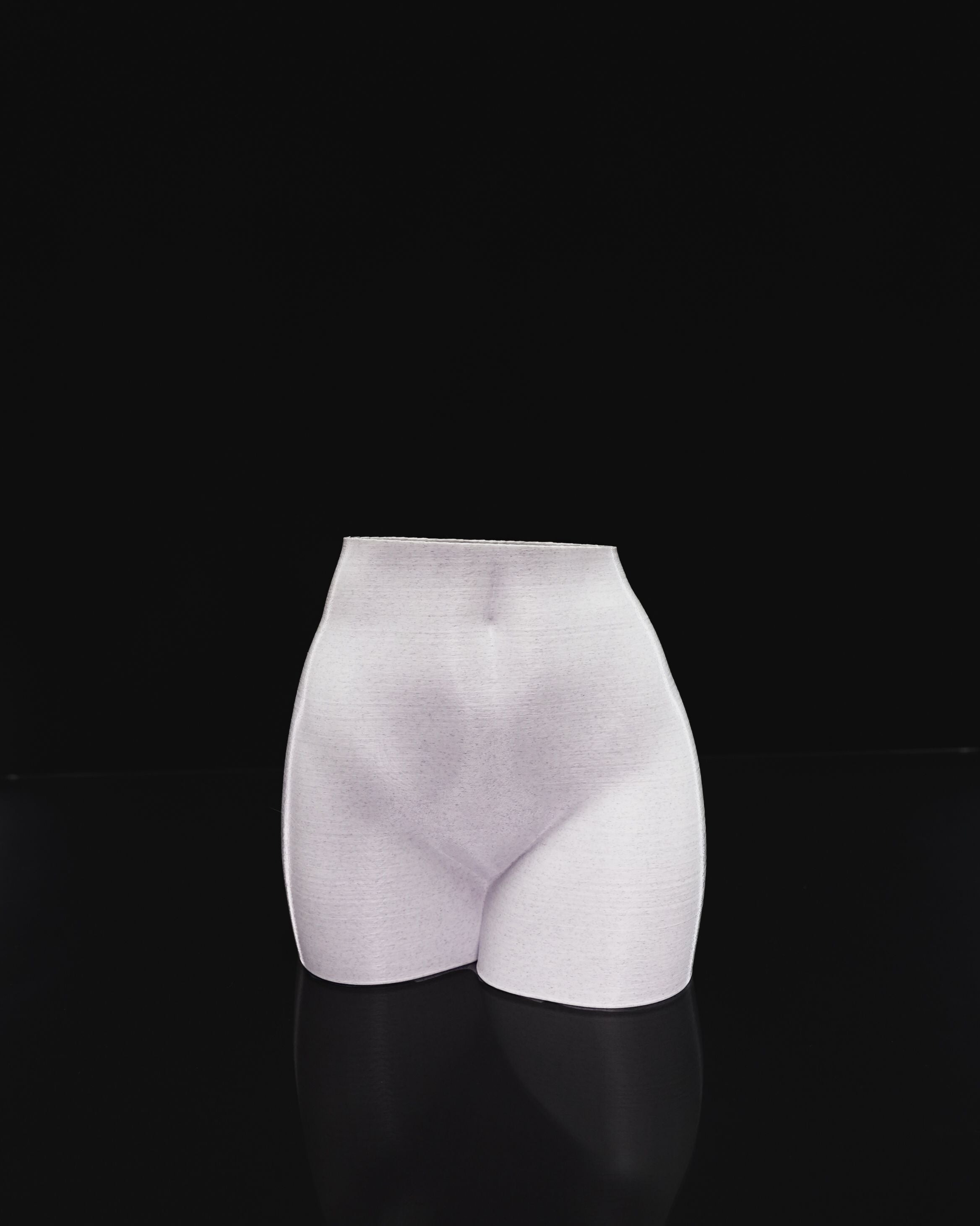 Vaso Artistico “Silhouette” in PLA Stampato in 3D – Design Moderno Minimalista 9 × 13 × 13 cm
