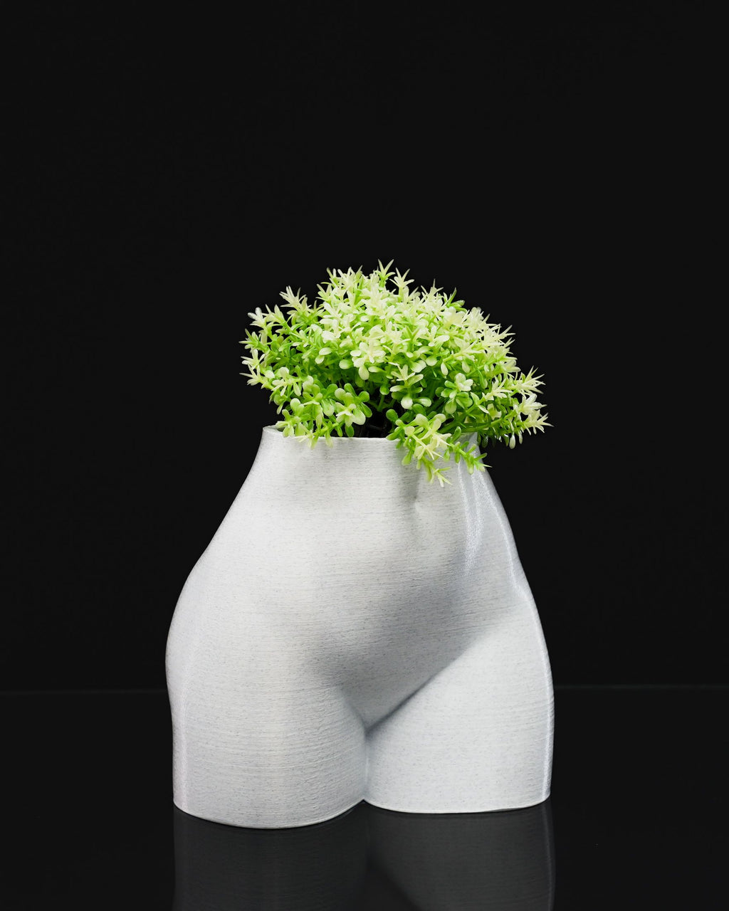 Vaso Artistico “Silhouette” in PLA Stampato in 3D – Design Moderno Minimalista 9 × 13 × 13 cm
