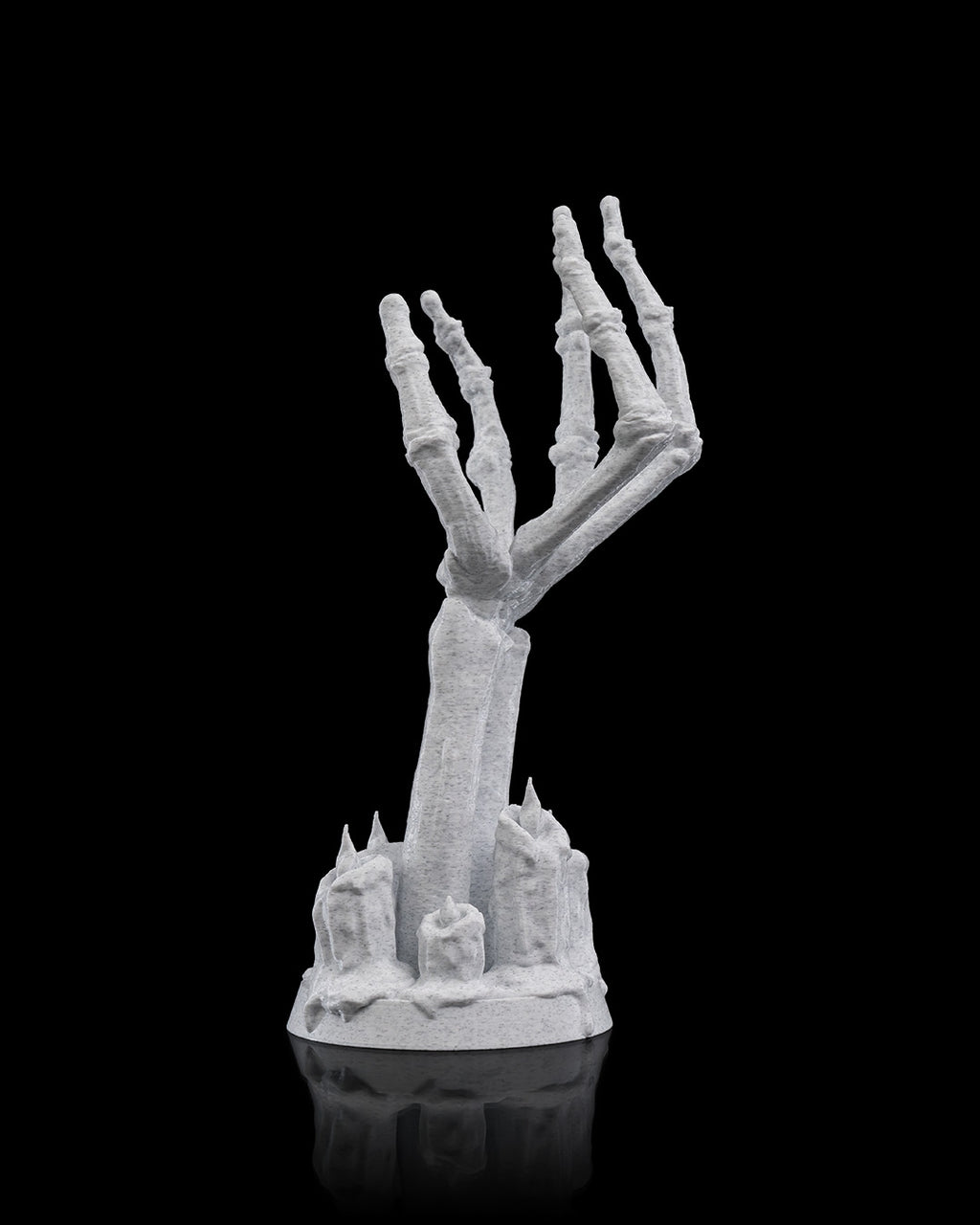 Portacandela “Fiamma Oscura” – Supporto Decorativo a Forma di Mano Scheletrica Stampato in 3D