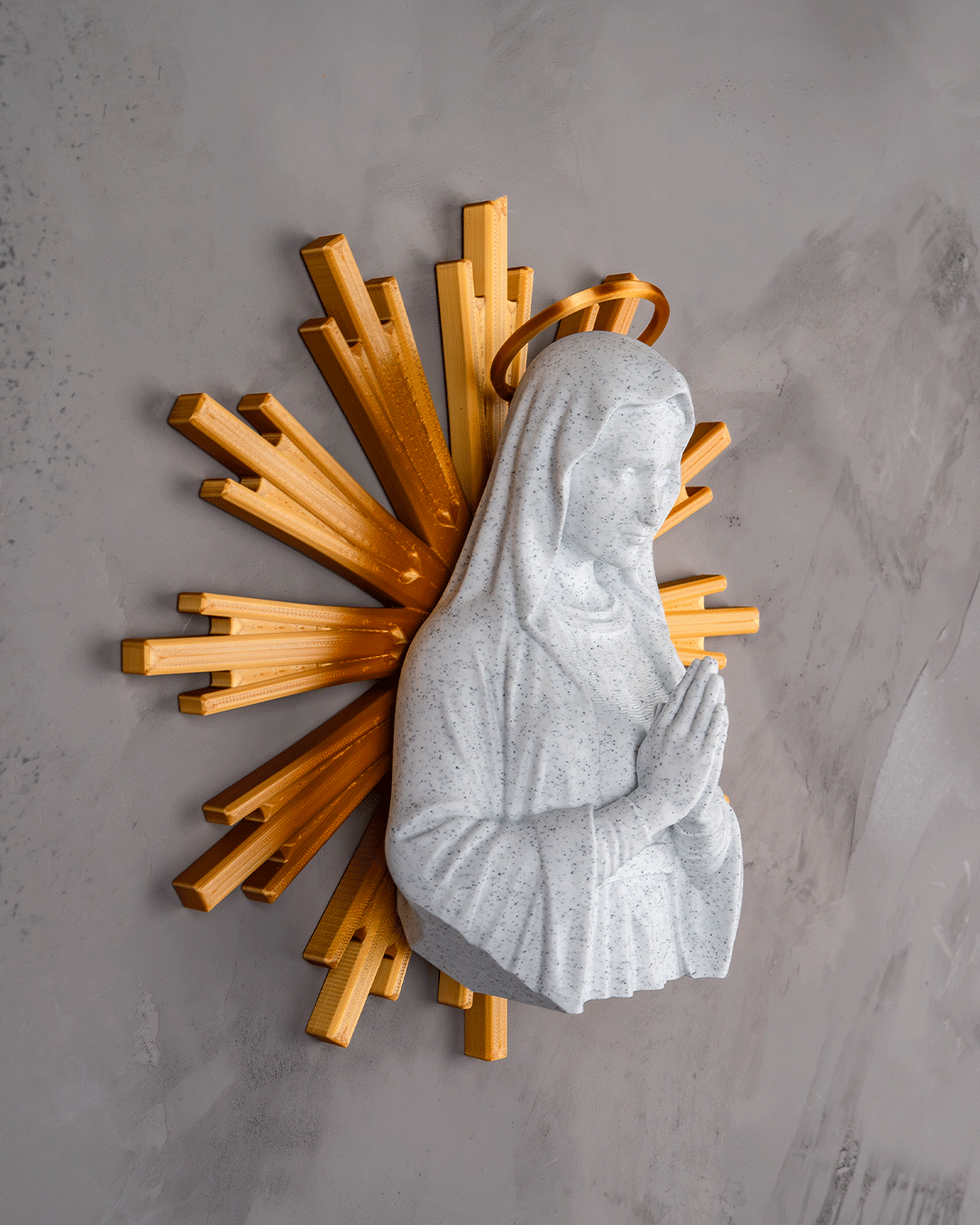 Statua della Madonna in Preghiera 3D – Elegante Decorazione Sacra in PLA