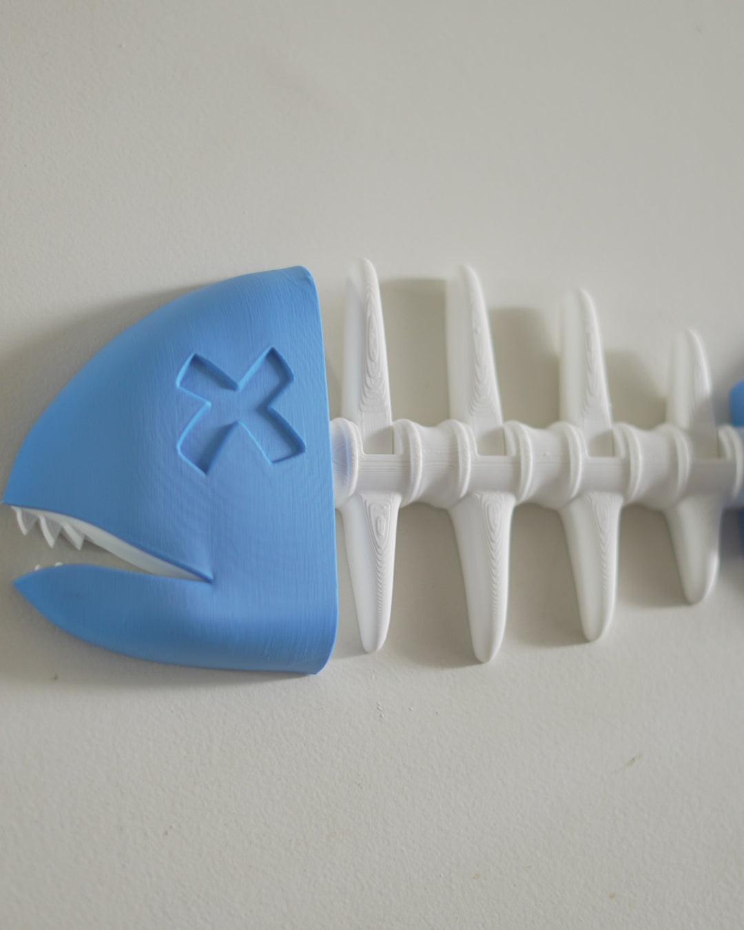 Portachiavi da Parete a Forma di Scheletro di Pesce – Porta Chiavi Originale Stampato in 3D