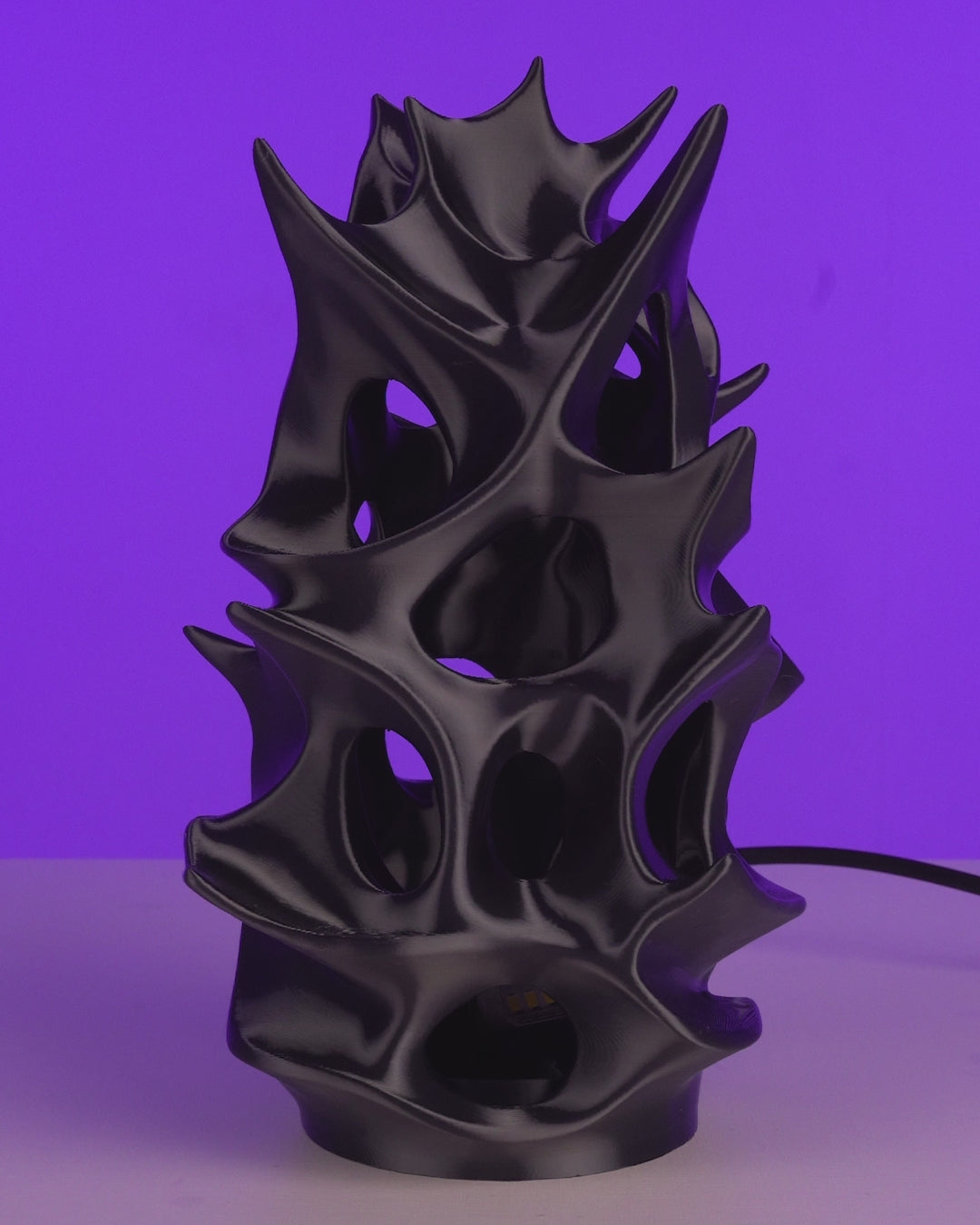 Lampada da Tavolo Organica – Lampada LED Stampata in 3D dal Design Futuristico