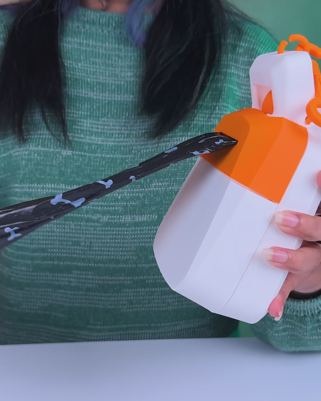 Kit Paletta Raccogli Deiezioni con Dispenser Sacchetti – Accessorio per Cani Stampato in 3D